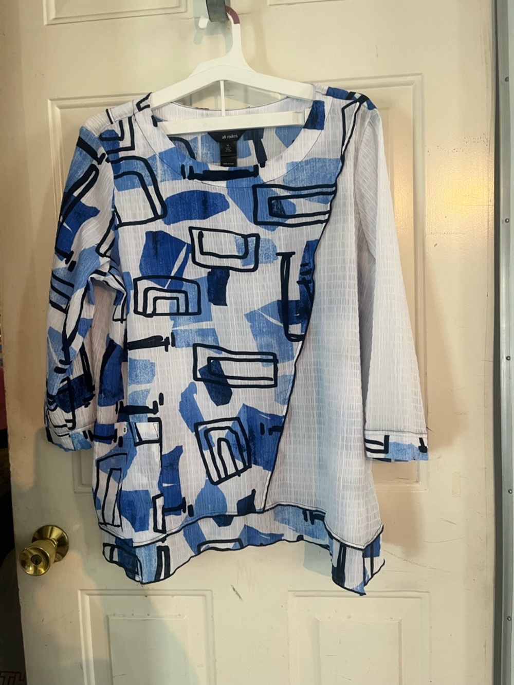 Ali Miles White Top with Blue Abstract Geo Print